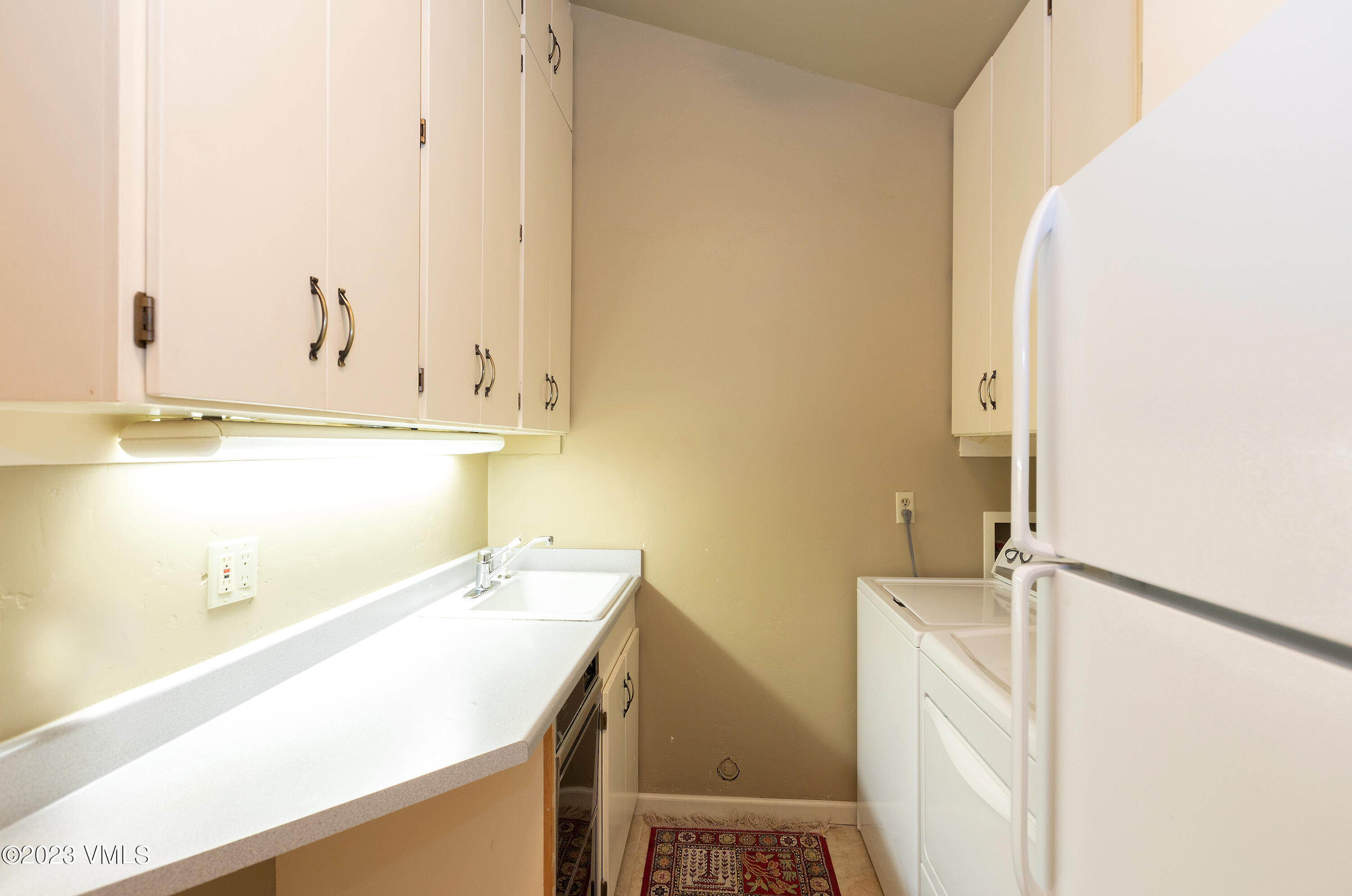 10 Stetson Drive, Unit A Edwards, CO 81632 - Photo 8 of 26 a bathroom with a sink and a mirror