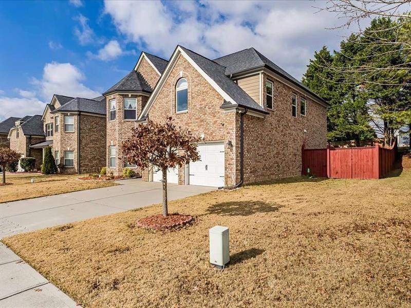 2322 Chance Lane Grayson, GA 30017 - Photo 3 of 37