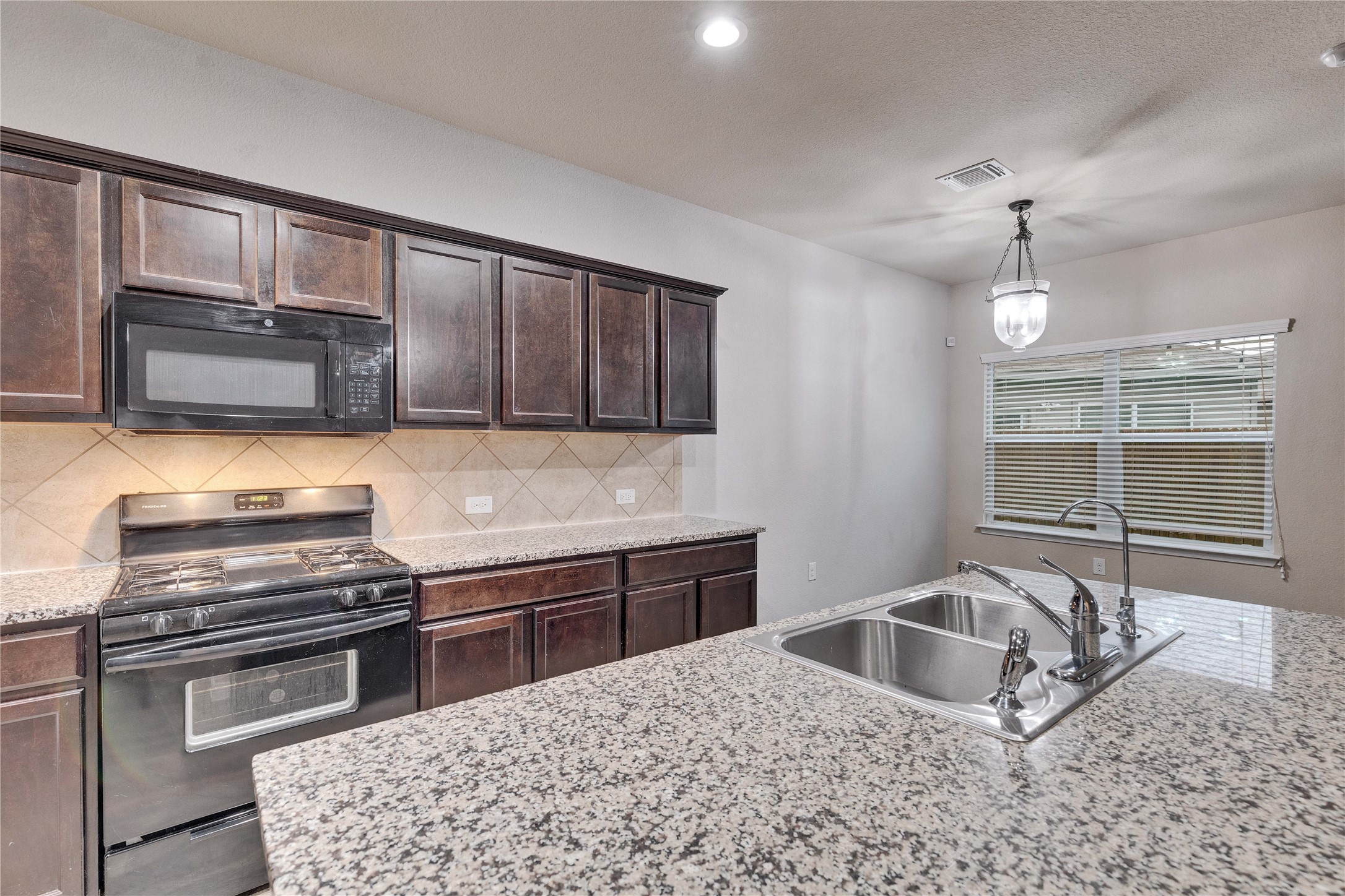 14910 Jolynn Street Austin, TX 78725 - Photo 4 of 30