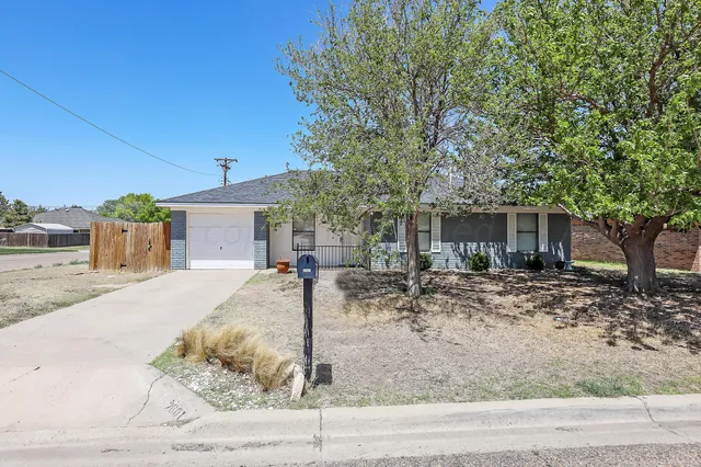 $1,600 | 2601 17th Avenue, Canyon, TX 79015