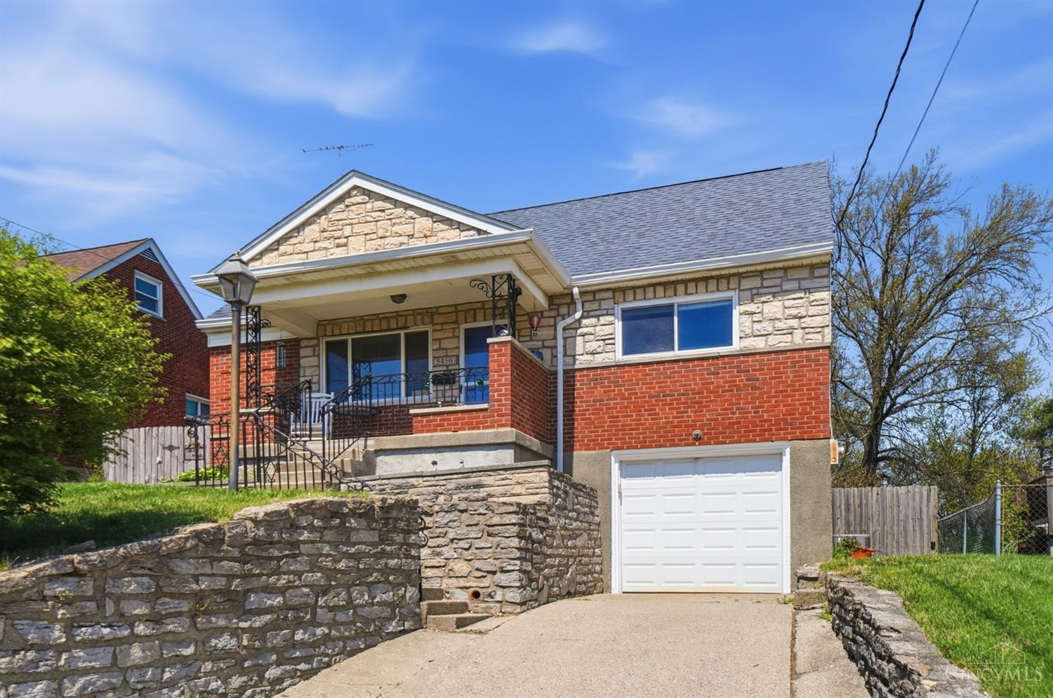 5450 Lawrence Road Cincinnati, OH 45248 - Photo 3 of 51