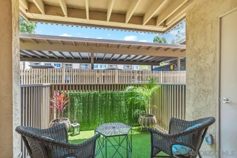 $485,000 | 8644 Via Mallorca, Unit F, La Jolla, CA 92037