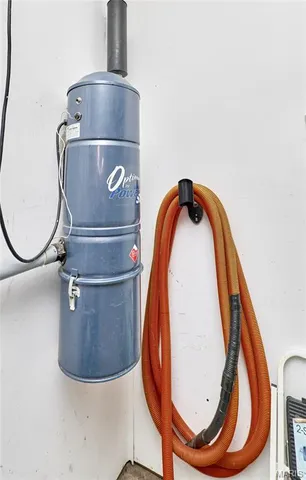 $375,000 | 23 Sunset Acres Drive, Troy, MO 63379