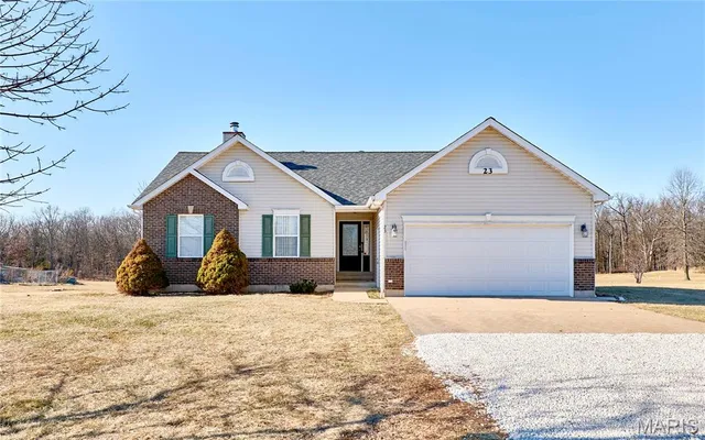 $375,000 | 23 Sunset Acres Drive, Troy, MO 63379