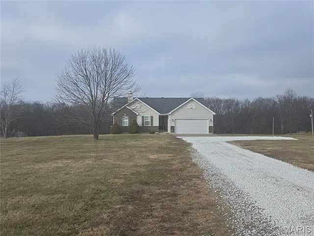 $375,000 | 23 Sunset Acres Drive, Troy, MO 63379