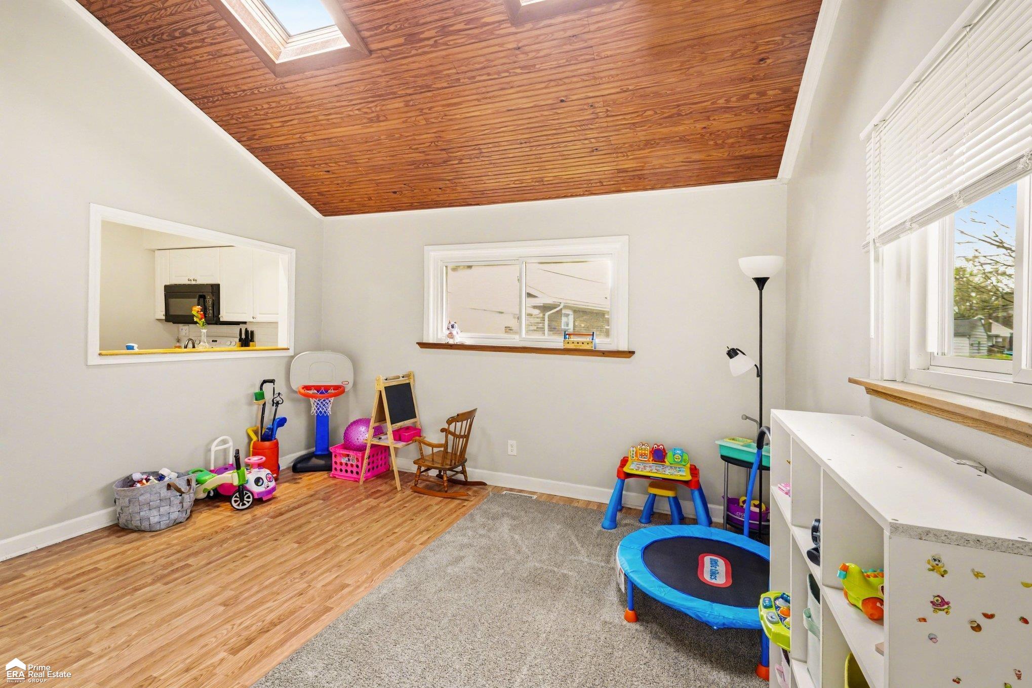 1384 Williamsburg Road Flint, MI 48507 - Photo 12 of 35 Gallery Image 12