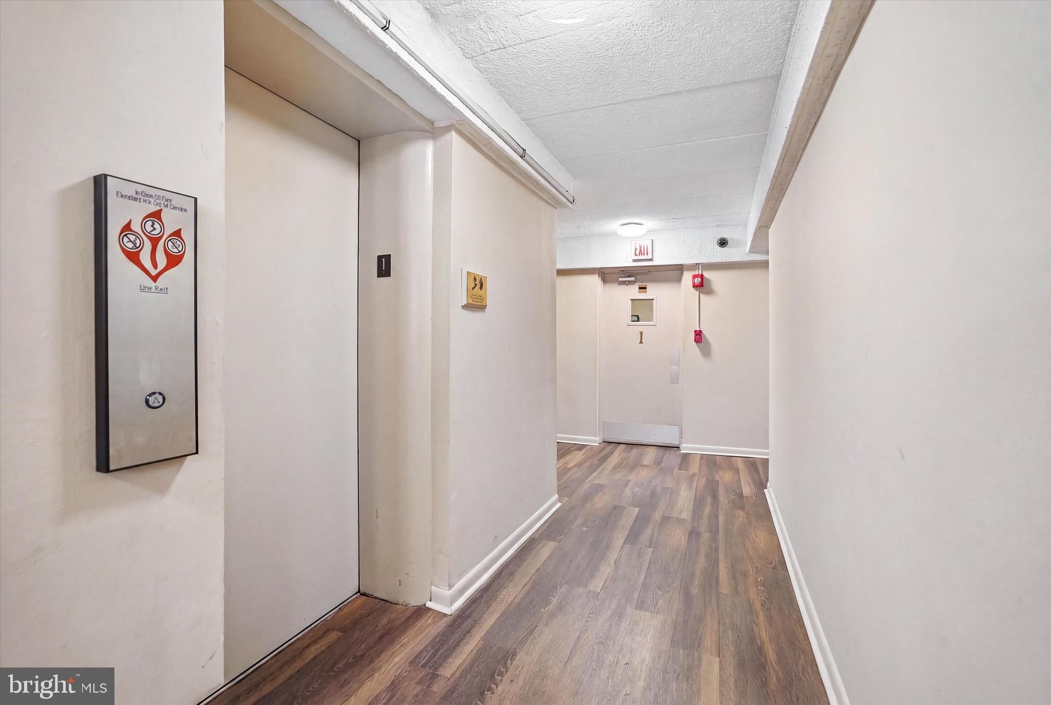 400 Glendale Road, Unit D54 Havertown, PA 19083 - Photo 15 of 18 Elevator