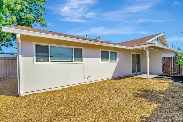 $735,000 | 1447 Beachwood Drive, Santa Rosa, CA 95407