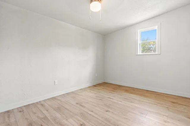 $255,000 | 409 North Vandeveer Street, Burnet, TX 78611