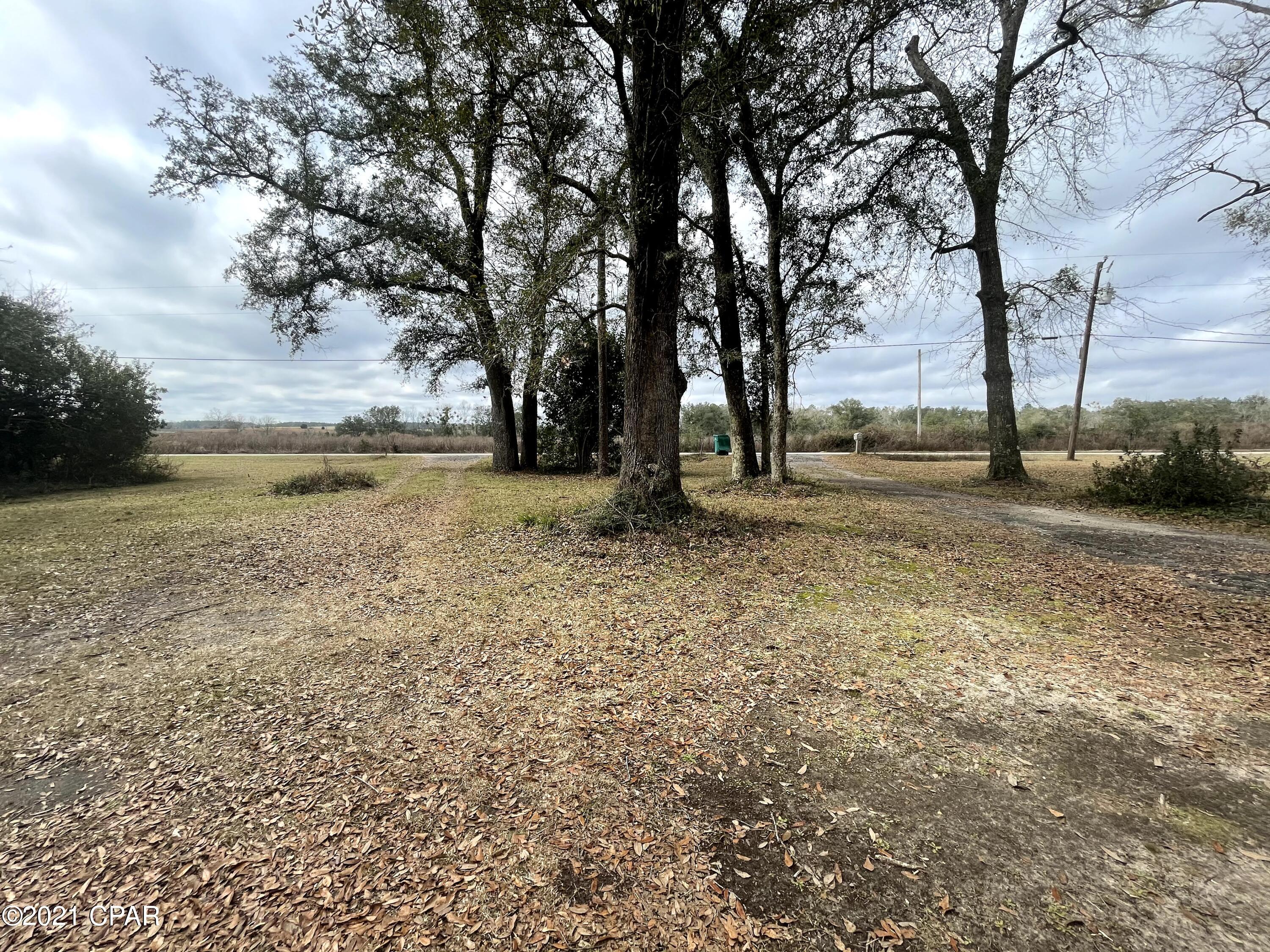 1553 Falling Waters Road Chipley, FL 32428 - Photo 33 of 37