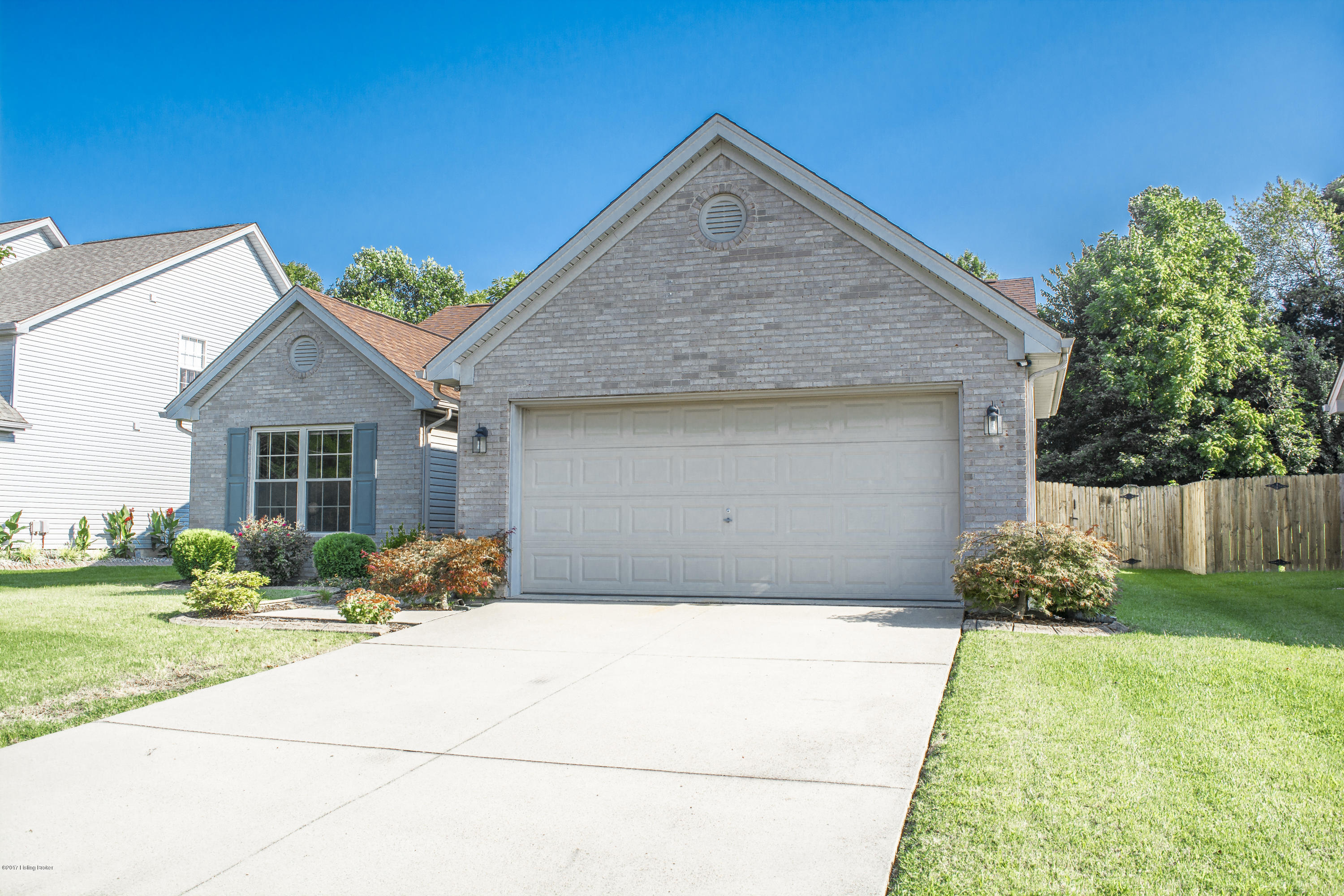7203 Quindero Run Road Louisville, KY 40228 - Photo 3 of 63 1056