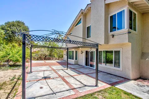$1,295,000 | 1140 Countrywood Lane, Vista, CA 92081