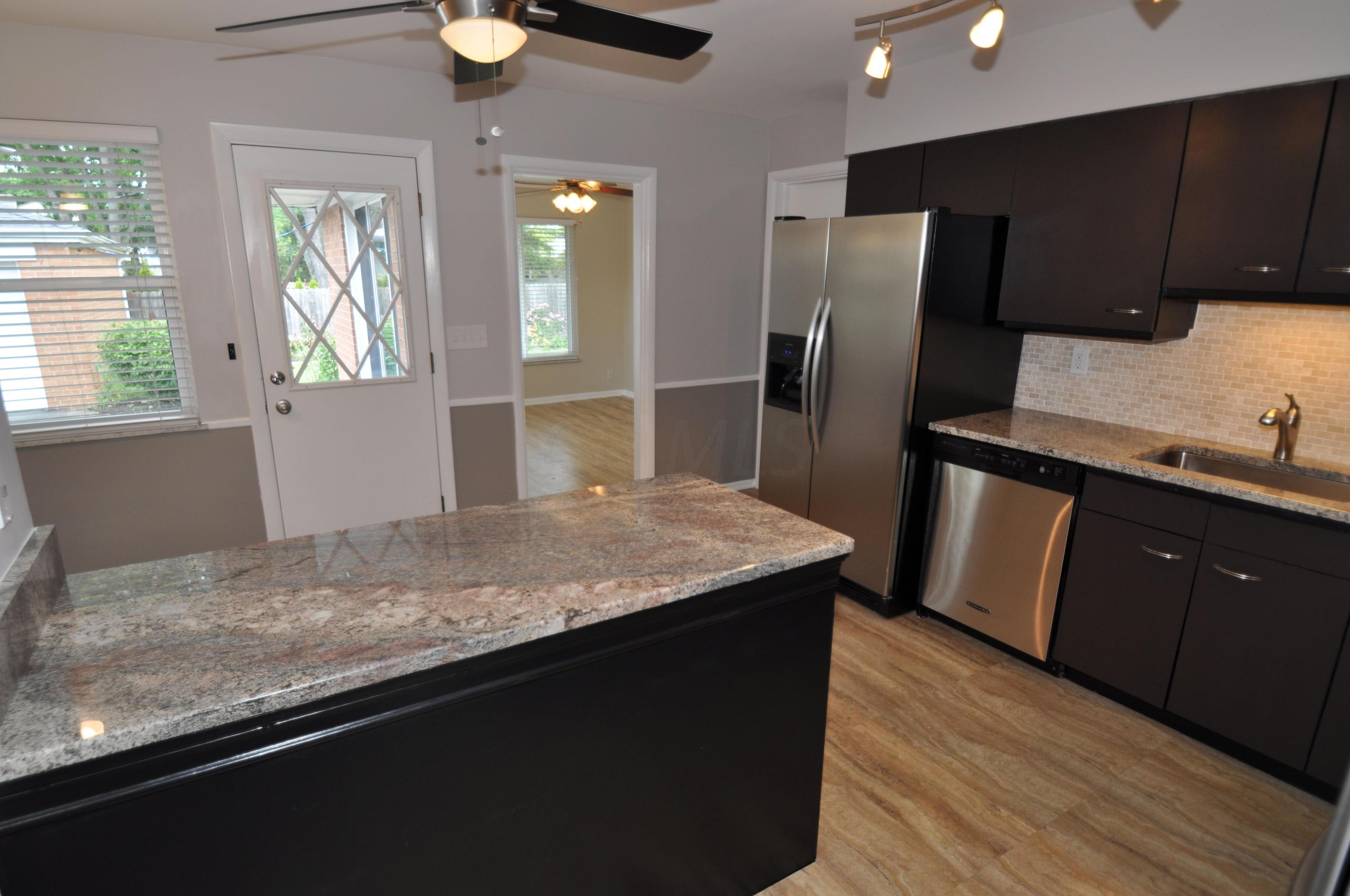 1720 Ardleigh Road Columbus, OH 43221 - Photo 17 of 51