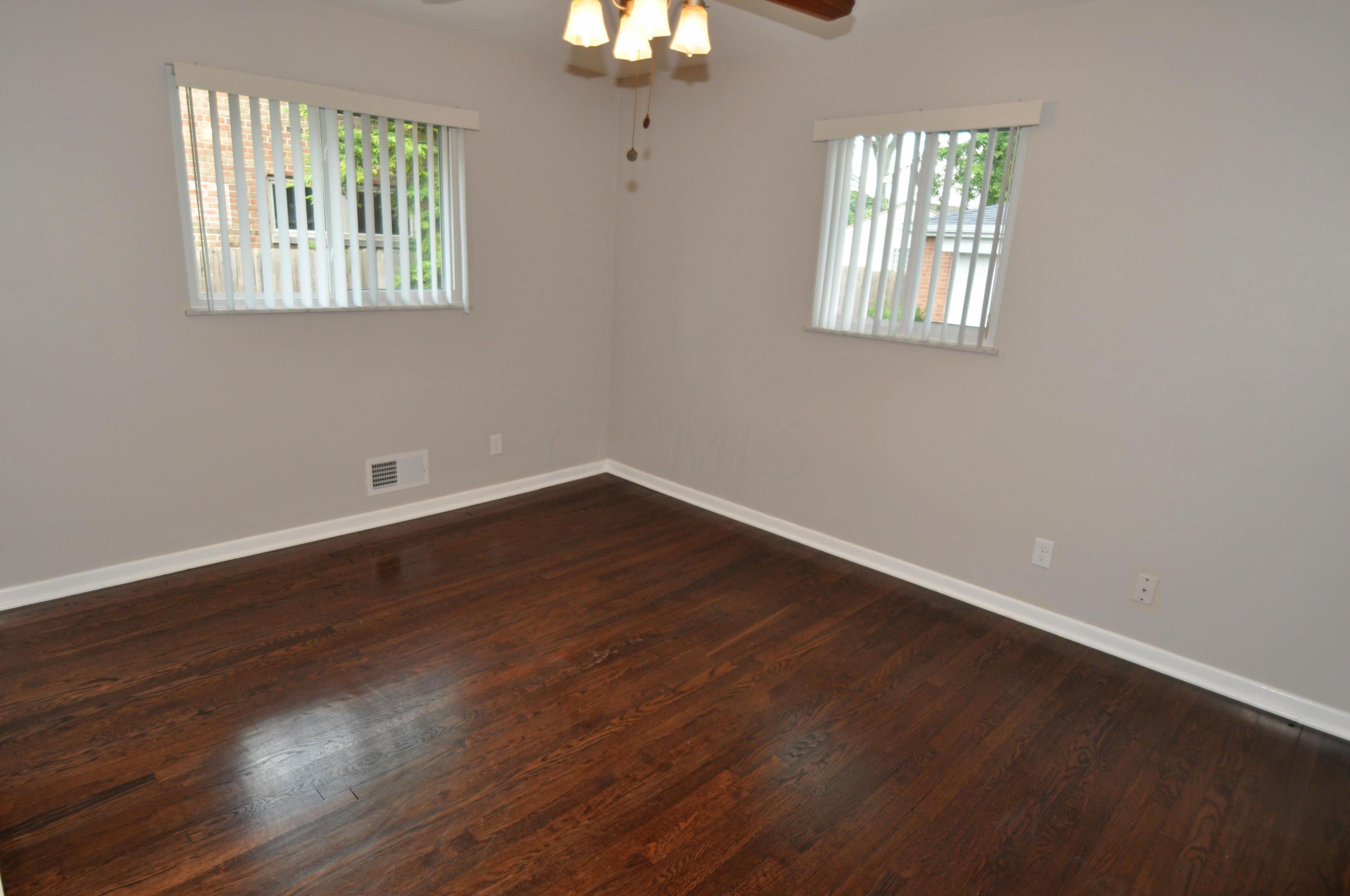 1720 Ardleigh Road Columbus, OH 43221 - Photo 24 of 51