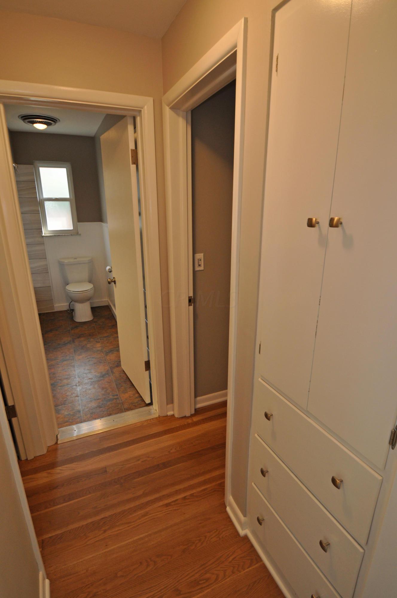1720 Ardleigh Road Columbus, OH 43221 - Photo 41 of 51