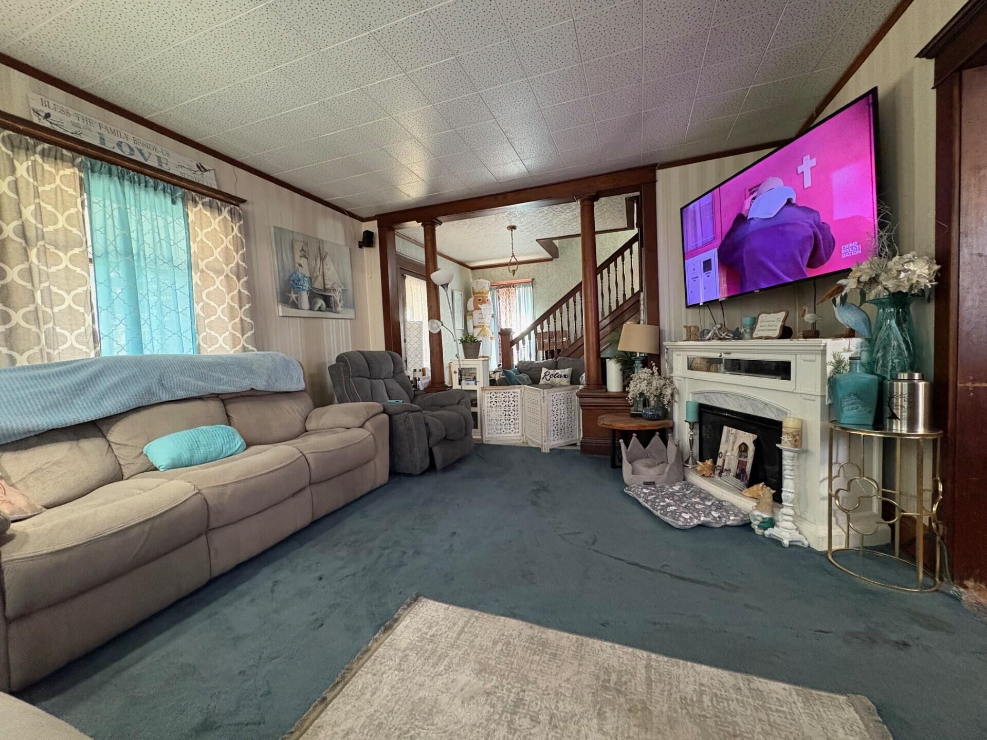 222 West Beloit Street Darien, WI 53114 - Photo 14 of 23 Living room