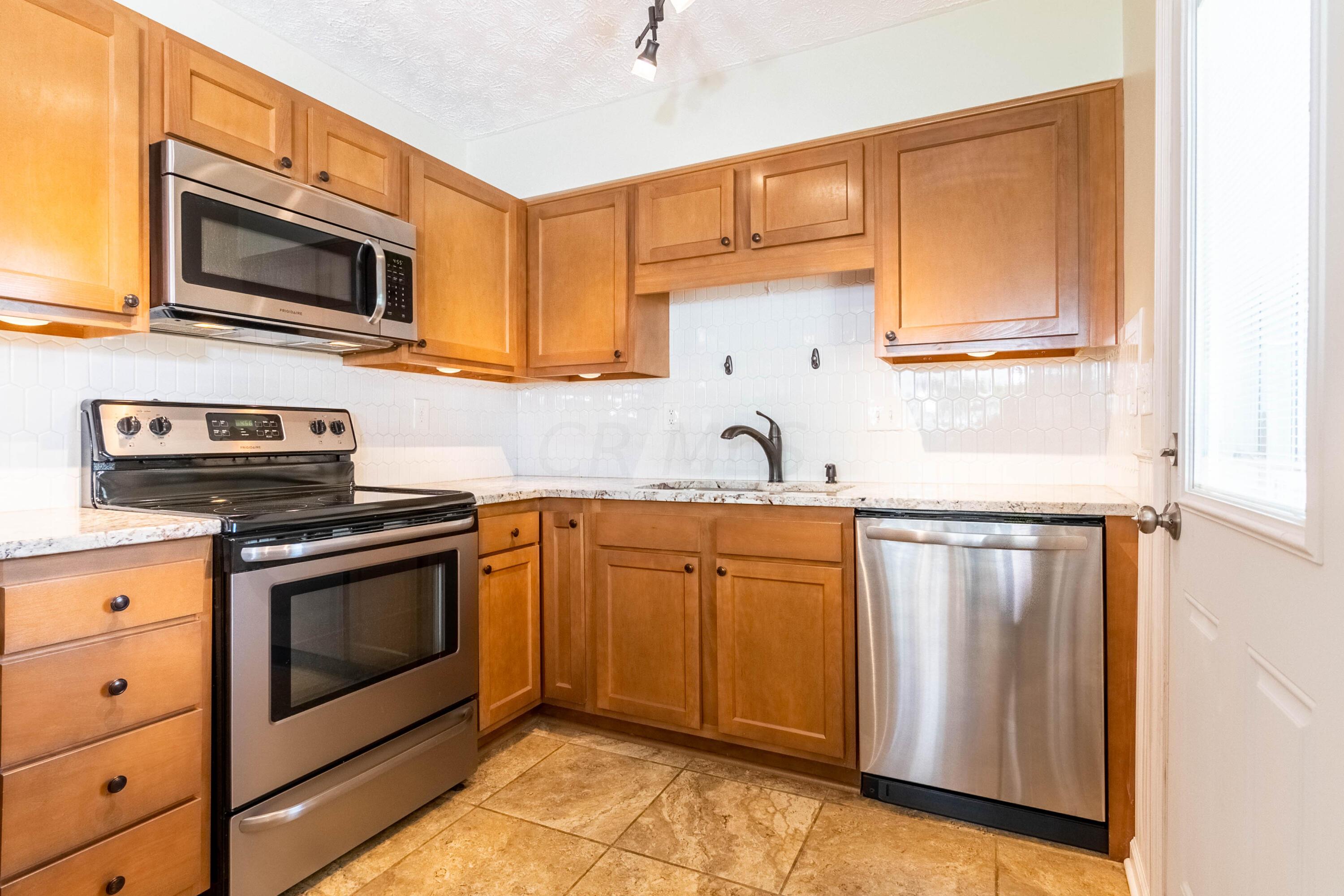 2522 Nottingham Road Columbus, OH 43221 - Photo 12 of 44 DSC_6360-HDR