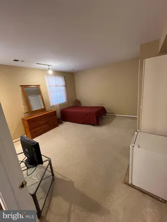 $1,400 | 6220 Hidden Canyon Road, Centreville, VA 20120
