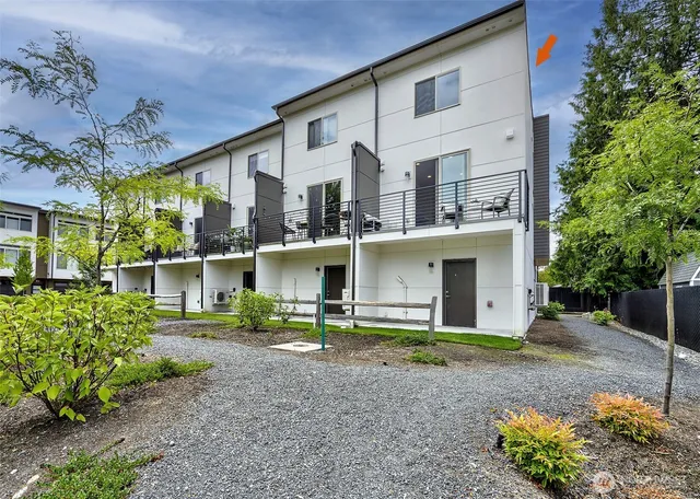 $615,000 | 5020 148th Street Southwest, Unit E1, Edmonds, WA 98026