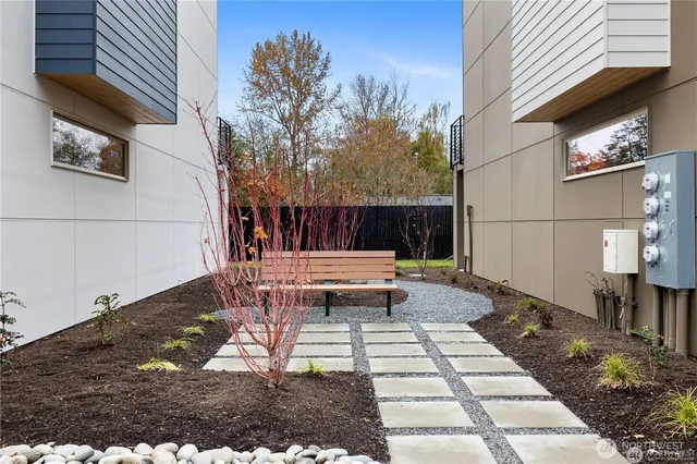 $615,000 | 5020 148th Street Southwest, Unit E1, Edmonds, WA 98026