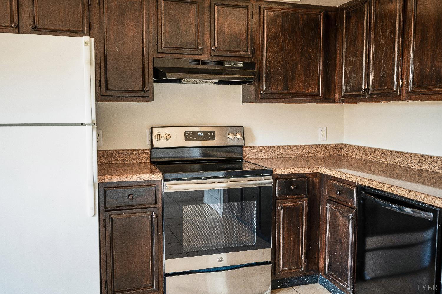 8022 Timberlake Road, Unit 51 Lynchburg, VA 24502 - Photo 11 of 35