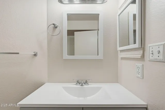 $3,495 | 7016 East Menlo Street, Mesa, AZ 85215