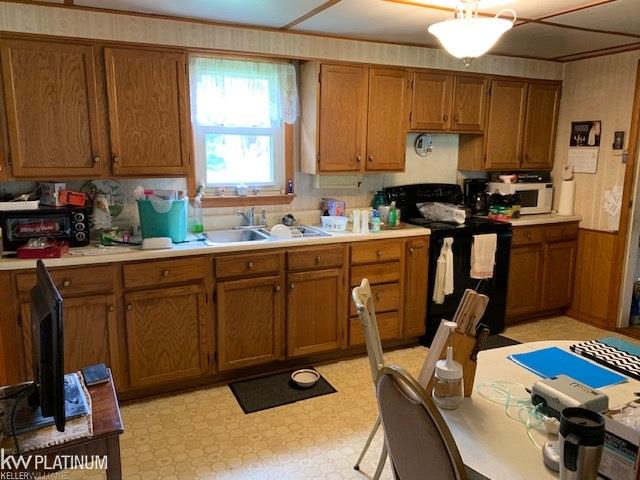 7480 Trumble Road St. Clair, MI 48079 - Photo 15 of 17 31392167-14.JPG