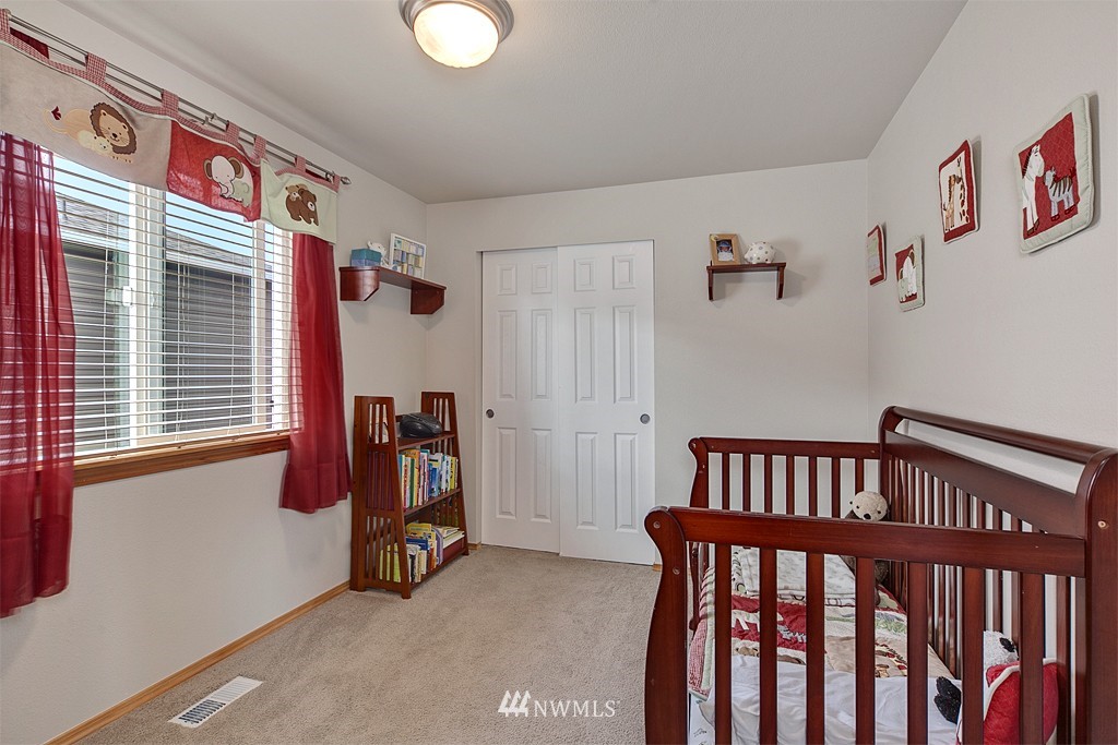 338 Zillah Place Southeast Renton, WA 98059 - Photo 14 of 20 Gallery Image 14