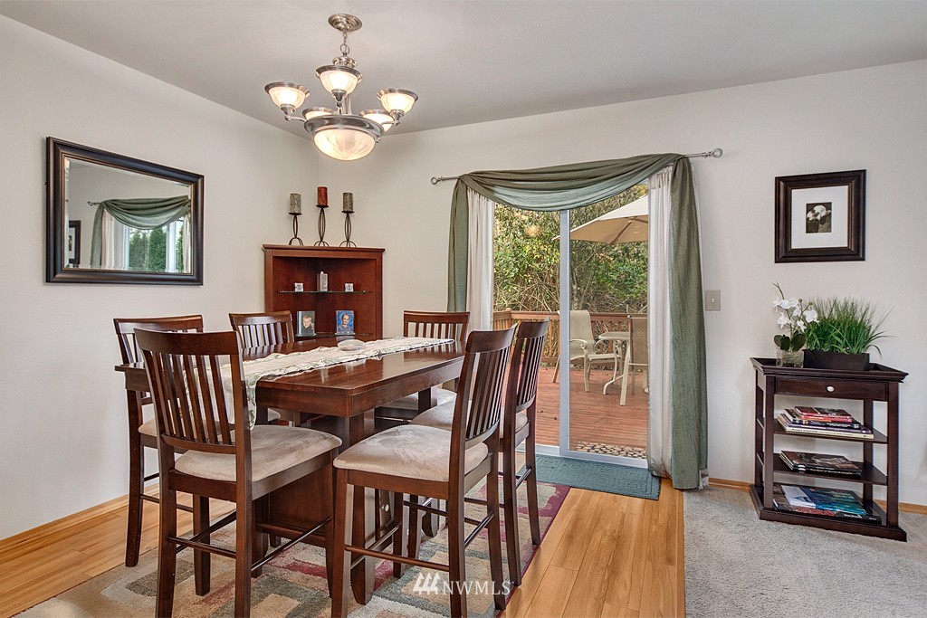 338 Zillah Place Southeast Renton, WA 98059 - Photo 6 of 20 Gallery Image 6