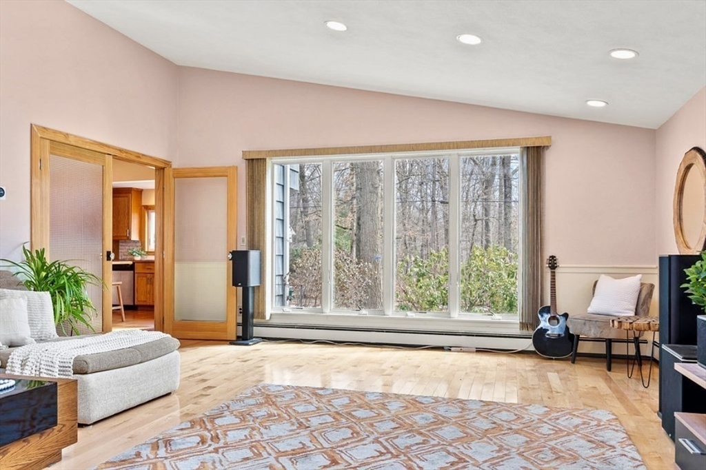 73 Deerfield Road Sharon, MA 02067 - Photo 4 of 29