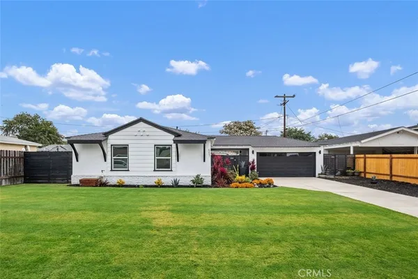 $999,000 | 557 South Rosalind Drive, Orange, CA 92869