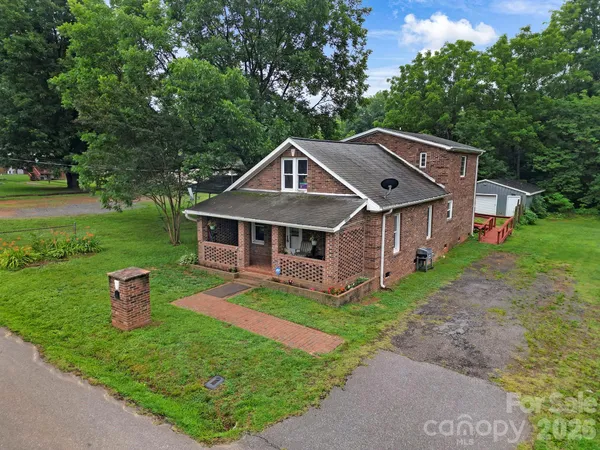 $240,000 | 115 Lippard Street, Statesville, NC 28677