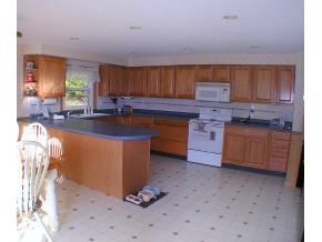542 Franklin Road Vernon, VT 05354 - Photo 6 of 8 Gallery Image 6