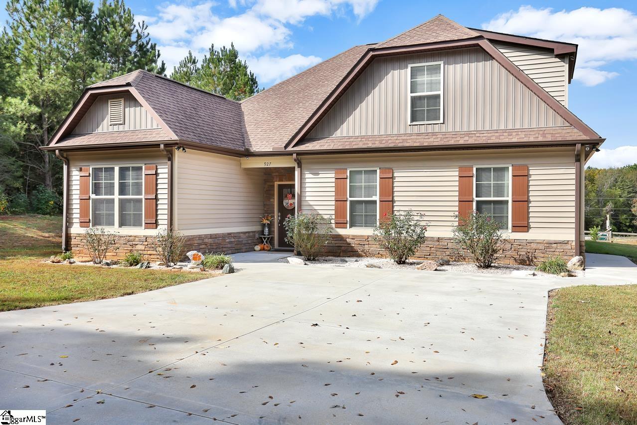 927 Freeman Road Liberty, SC 29657 - Photo 1 of 29