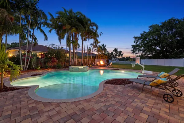 $824,999 | 5314 Indianwood Village Lane, Lake Worth, FL 33463