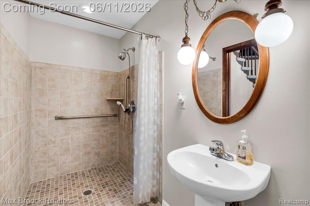 217 Stonetree Circle Rochester Hills, MI 48309 - Photo 24 of 44