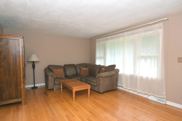 29 Rugby Road Lake Zurich, IL 60047 - Photo 7 of 24
