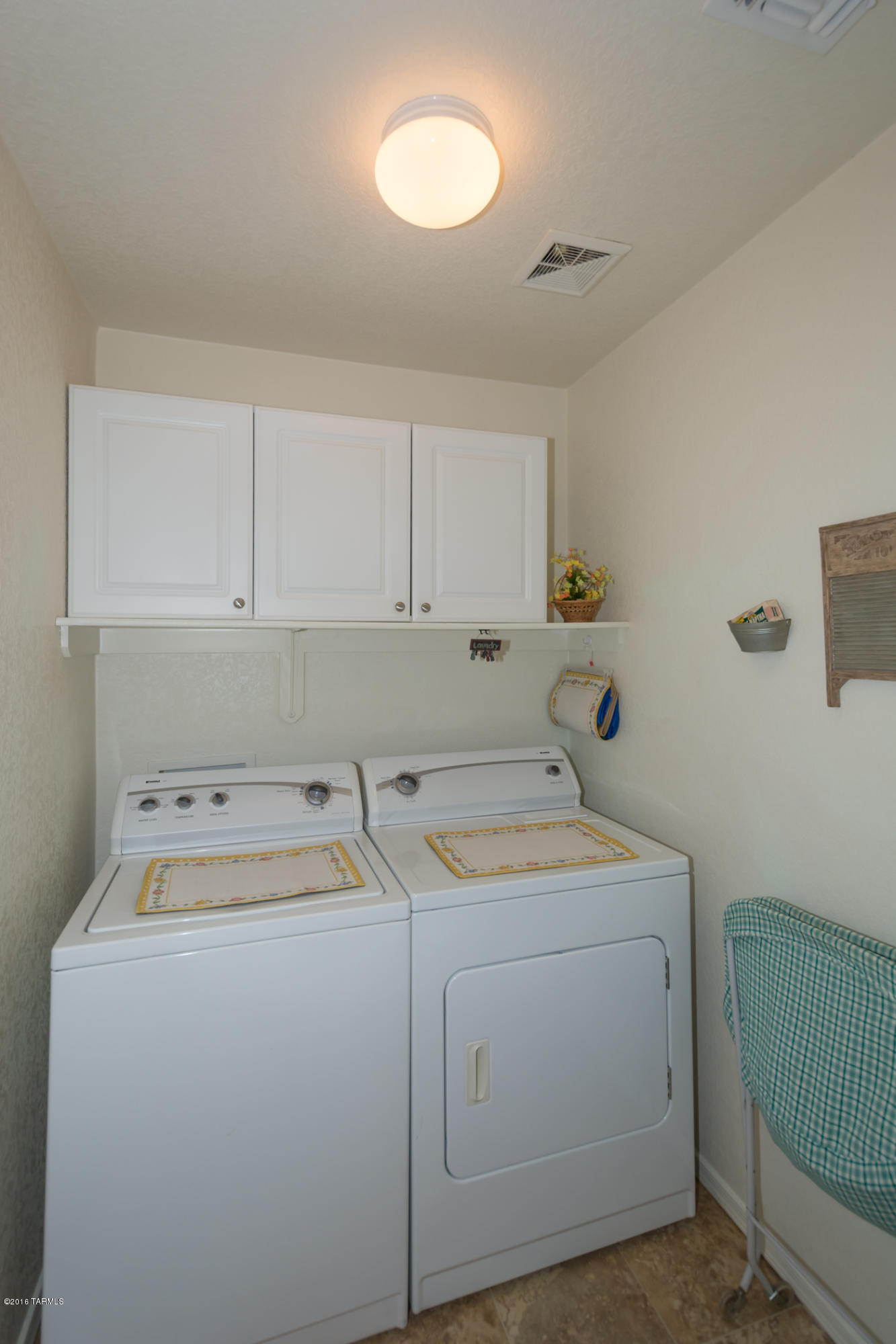 7747 West Oak Stream Road Tucson, AZ 85743 - Photo 26 of 39