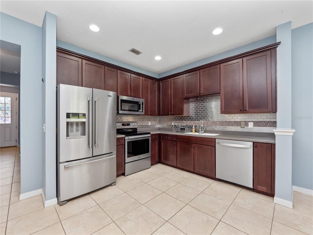 1917 Compass Flower Way Ocoee, FL 34761 - Photo 10 of 25 Gallery Image 10