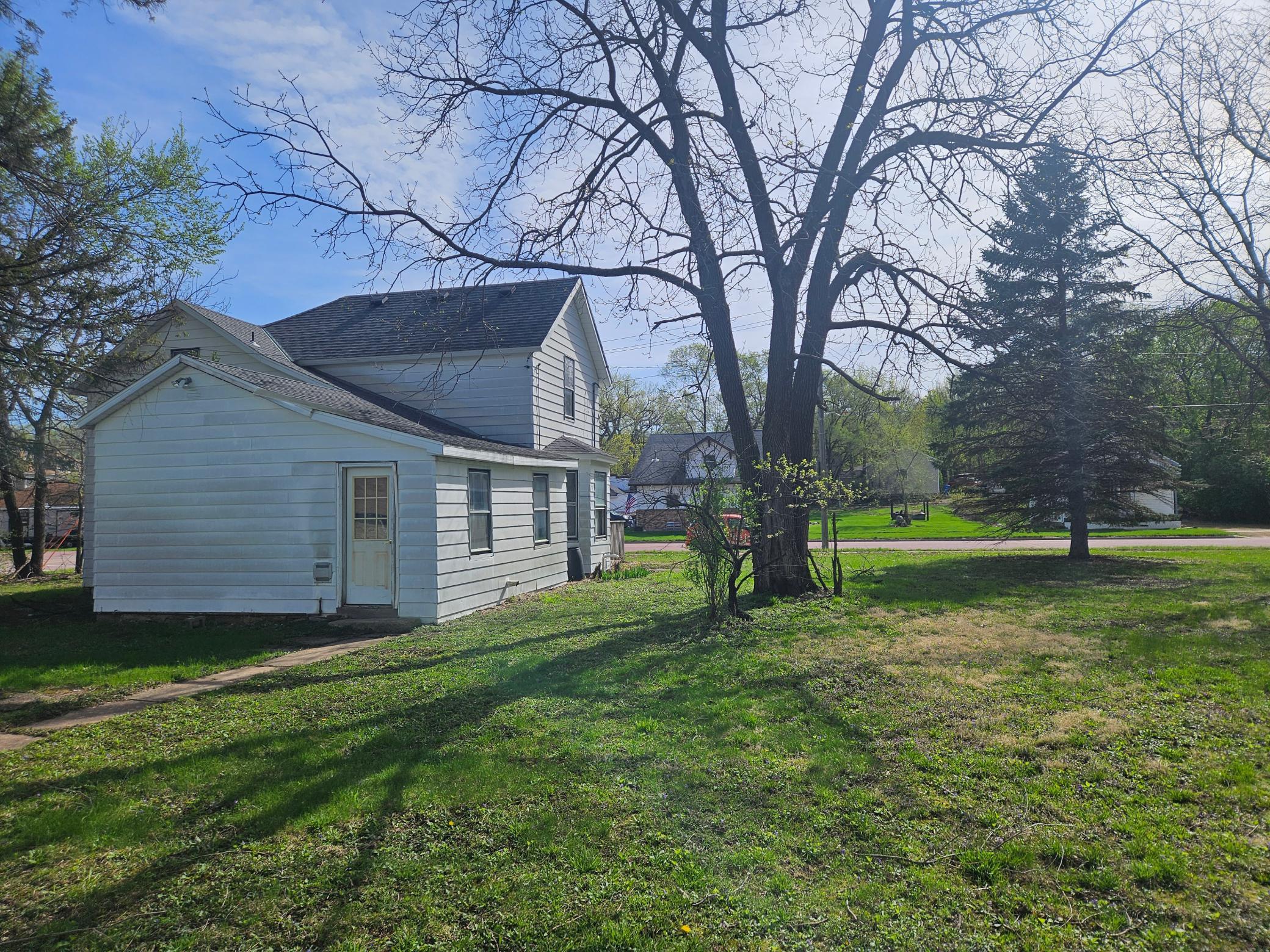241 North Rice Street Kasota, MN 56050 - Photo 3 of 14