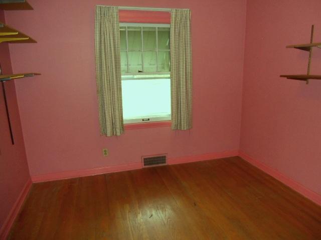 4707 Brookville Road Indianapolis, IN 46201 - Photo 9 of 12 Gallery Image 9