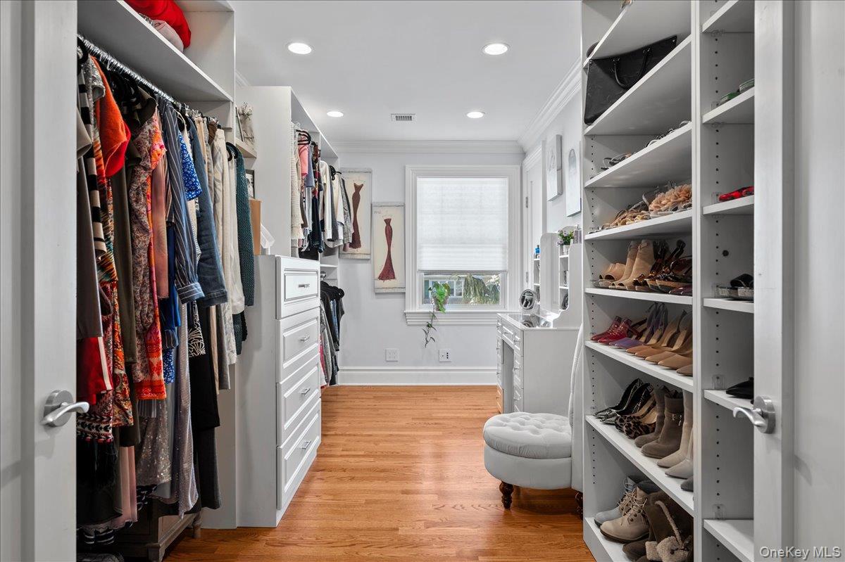 299 Stratton Road New Rochelle, NY 10804 - Photo 28 of 49