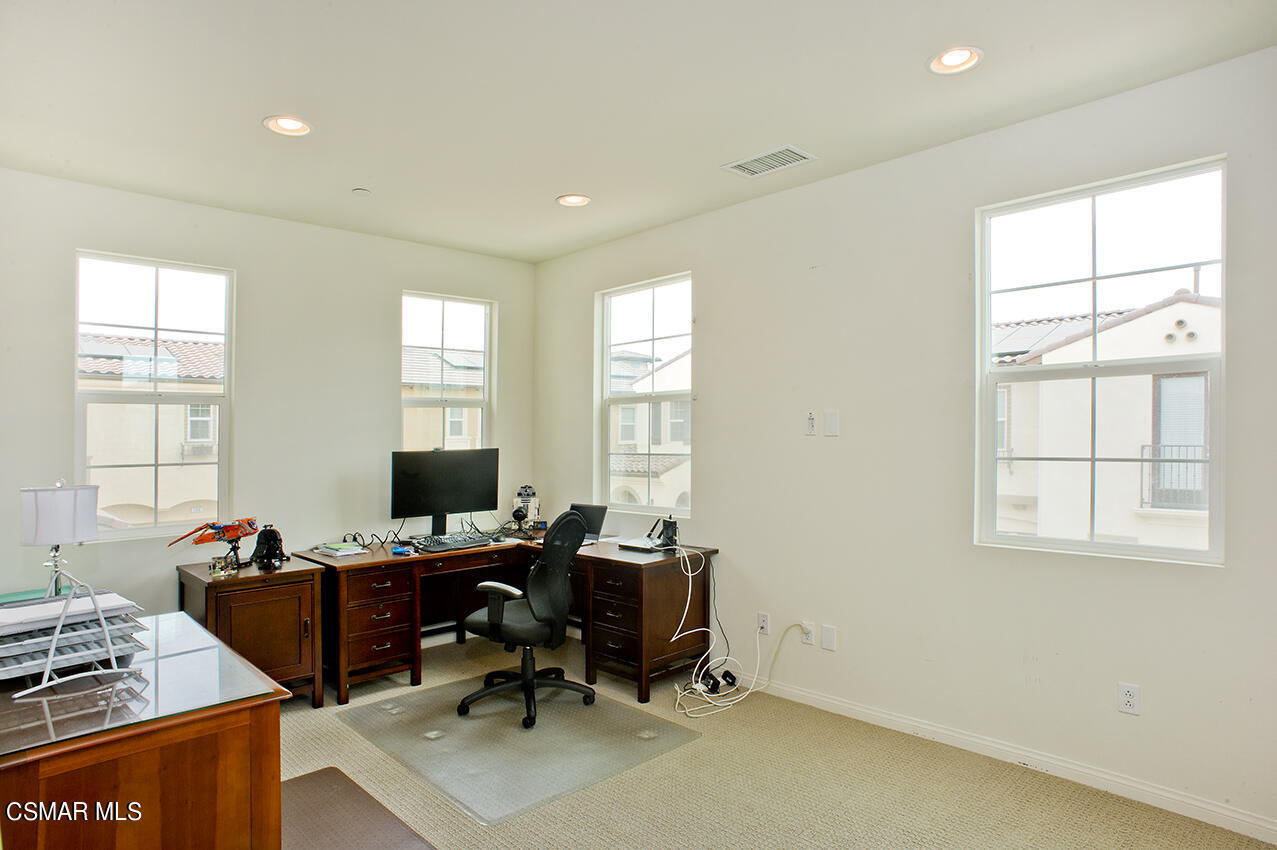 165 Stonegate Road Camarillo, CA 93010 - Photo 17 of 33 a view of a workspace with a window