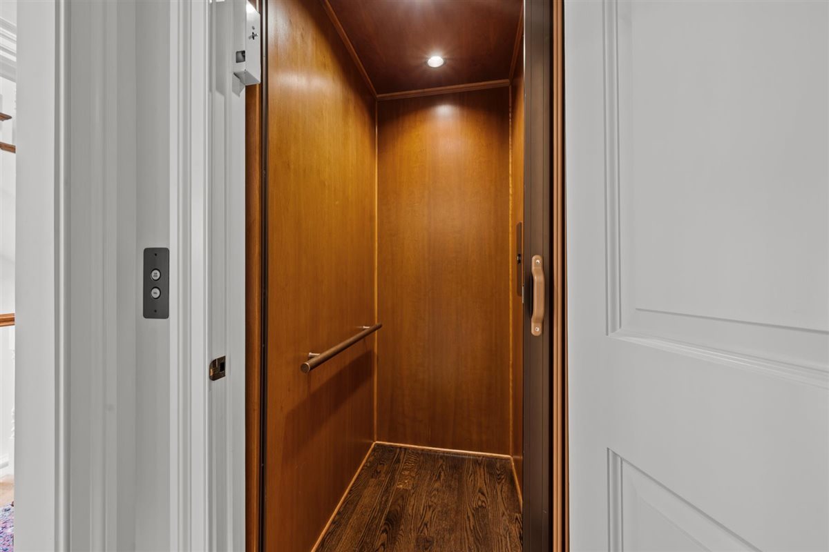 745 East Woodland Road Lake Forest, IL 60045 - Photo 35 of 77