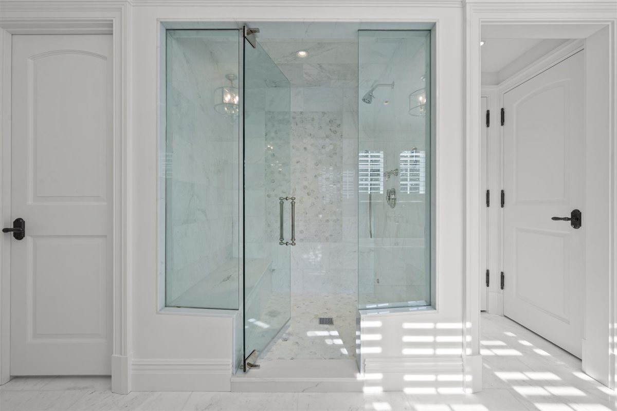 745 East Woodland Road Lake Forest, IL 60045 - Photo 42 of 77 a bathroom with a shower