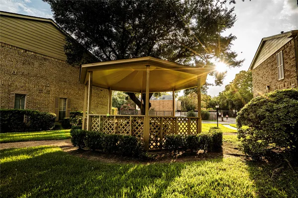 $1,250 | 1515 Sandy Springs Road, Unit 1001, Houston, TX 77042