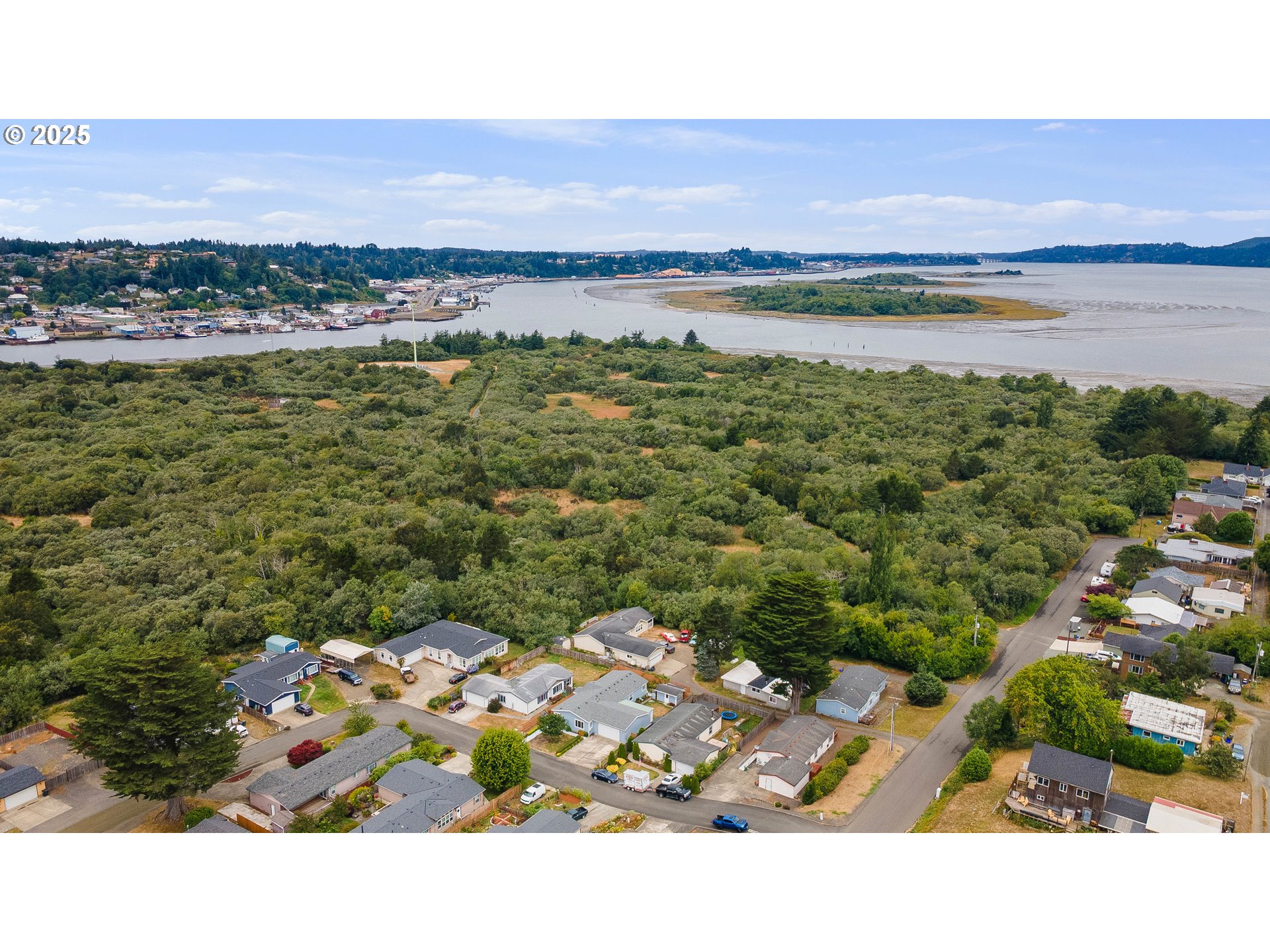 235 1st Avenue Coos Bay, OR 97420 - Photo 35 of 42