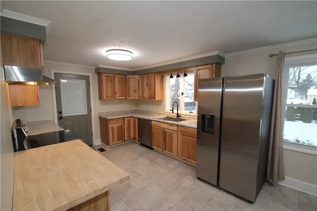 $2,500 | 103 Virginia Manor Road, Greece, NY 14606