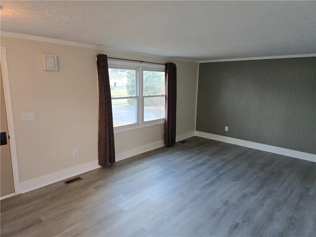 $2,500 | 103 Virginia Manor Road, Greece, NY 14606