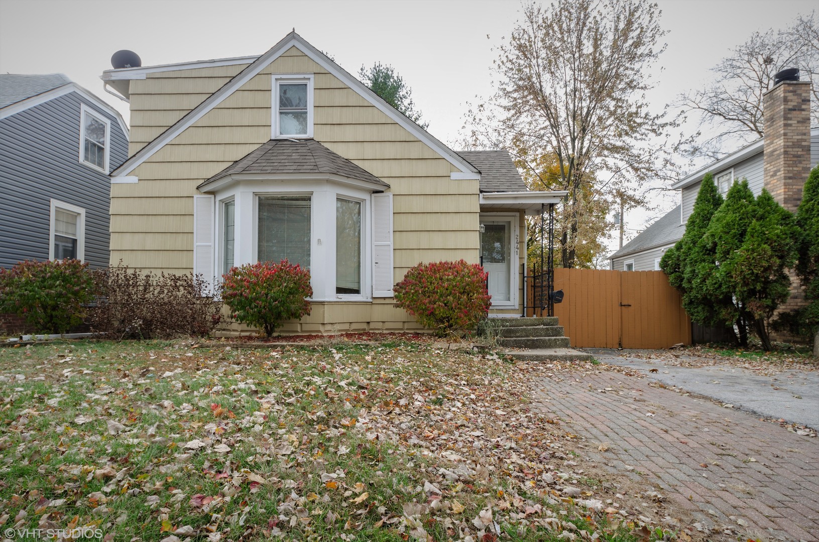 2441 178th Street Lansing, IL 60438 - Photo 1 of 10